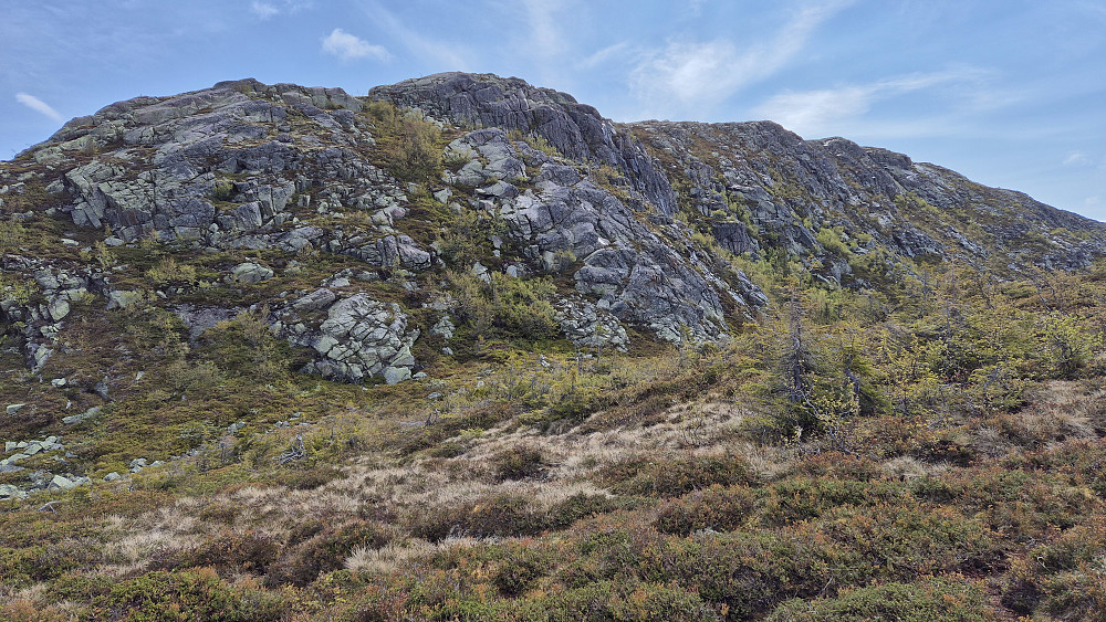 Nordryggen på Stavslinuten (1154). Jeg nærmer meg den bratte kneika på ca 1050 meters høyde.