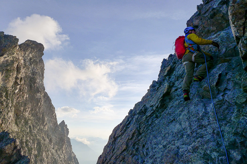 The initial rock ridge above the Fuorcla Prievlusa #2