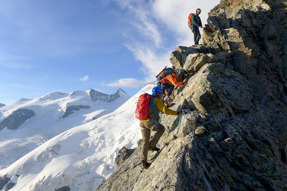 The initial rock ridge above the Fuorcla Prievlusa #3