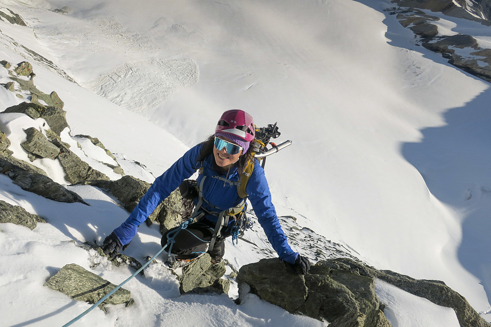 Good mixture of snow and rock to climb on #2 (photo: Graham Frost)