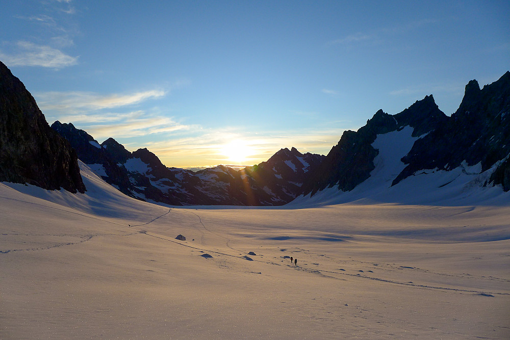 View northeast down the Glacier Blanc