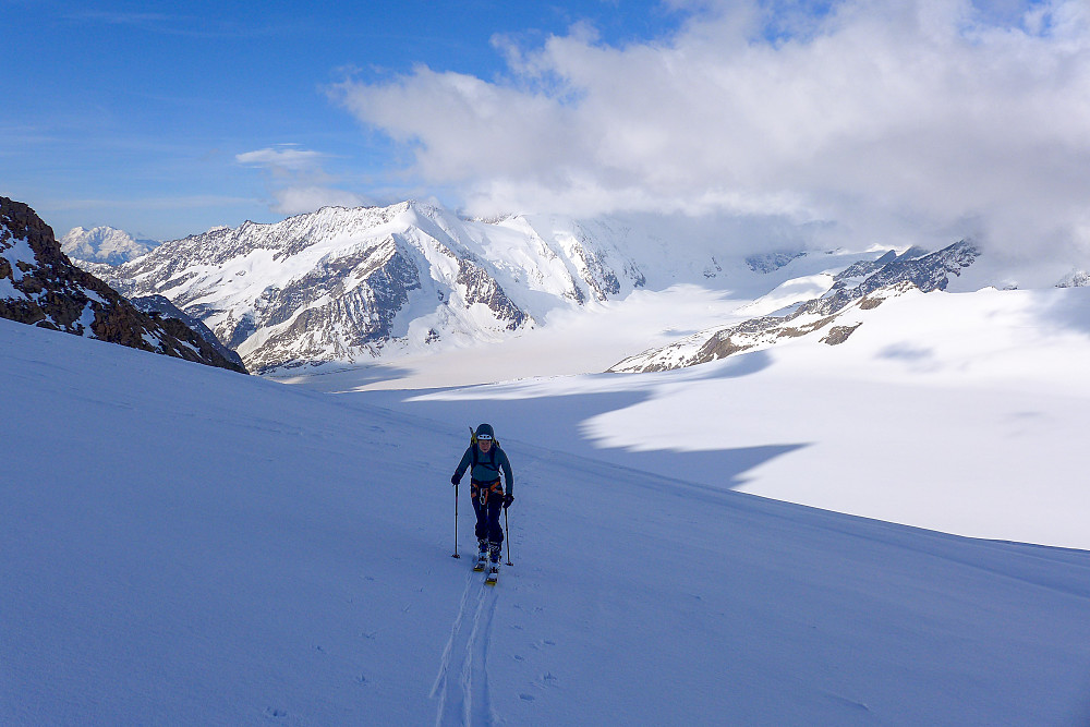 Skinning up toward the Fieschersattel