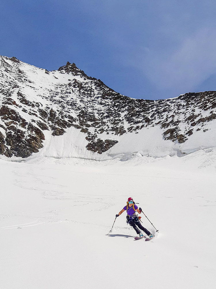 Me skiing down with the Fieschersattel above (photo: Graham Frost)