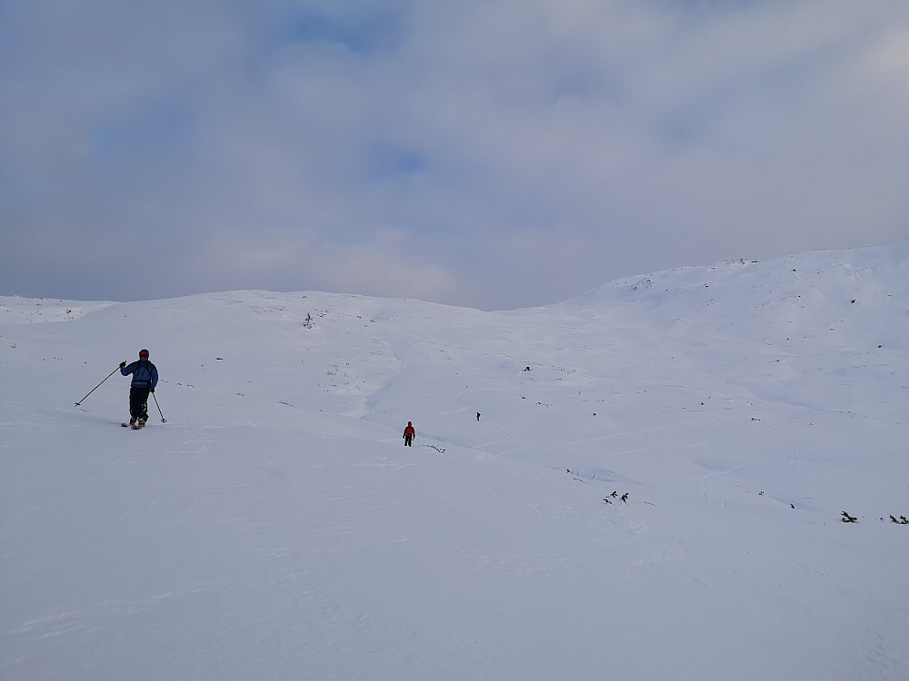 Flotte snøforhold  ned Kvitelvebakkane 