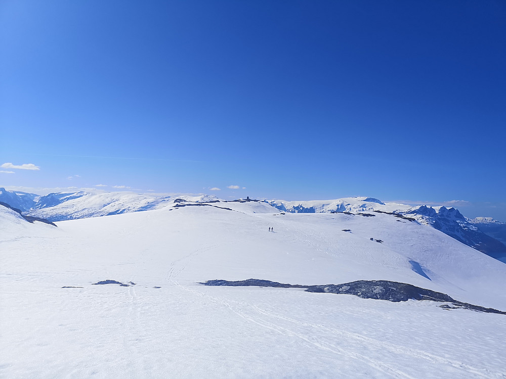 Vinjar og Carla på vei mot varden på 1045