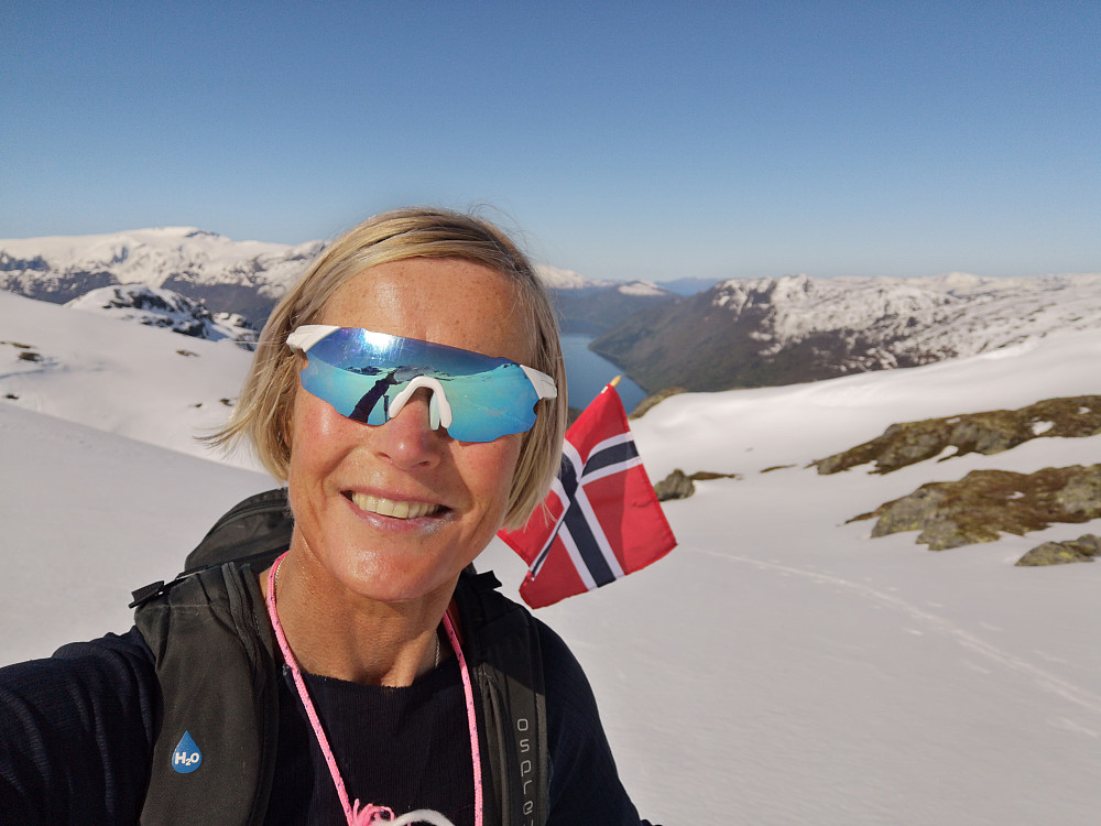 På vei oppover mot Svartegga 