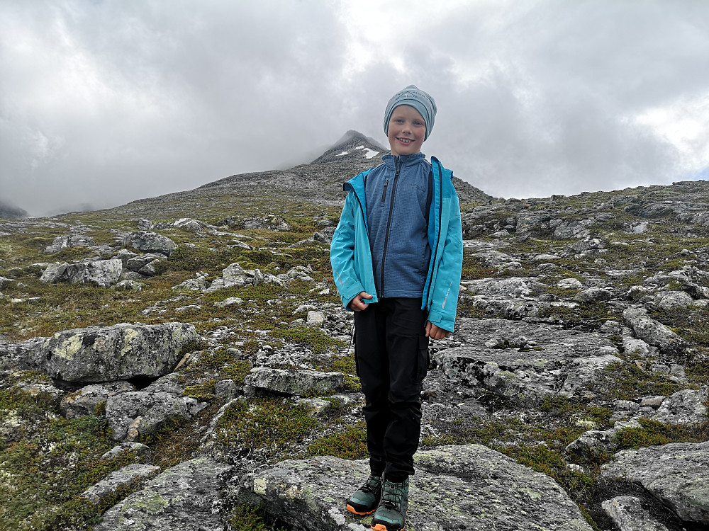 Vinjar i godt driv i front. Ser mot toppen, ca 1,5 km lulftlinje igjen