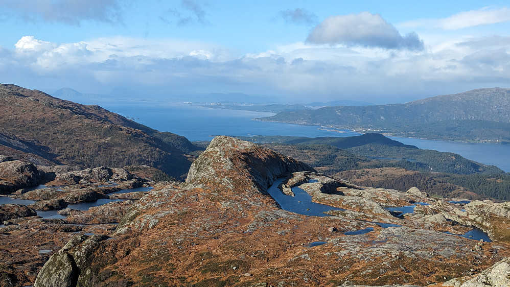 Mot Markahengenipa og Florø