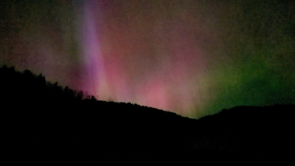 Flott nordlys over Stigedalen