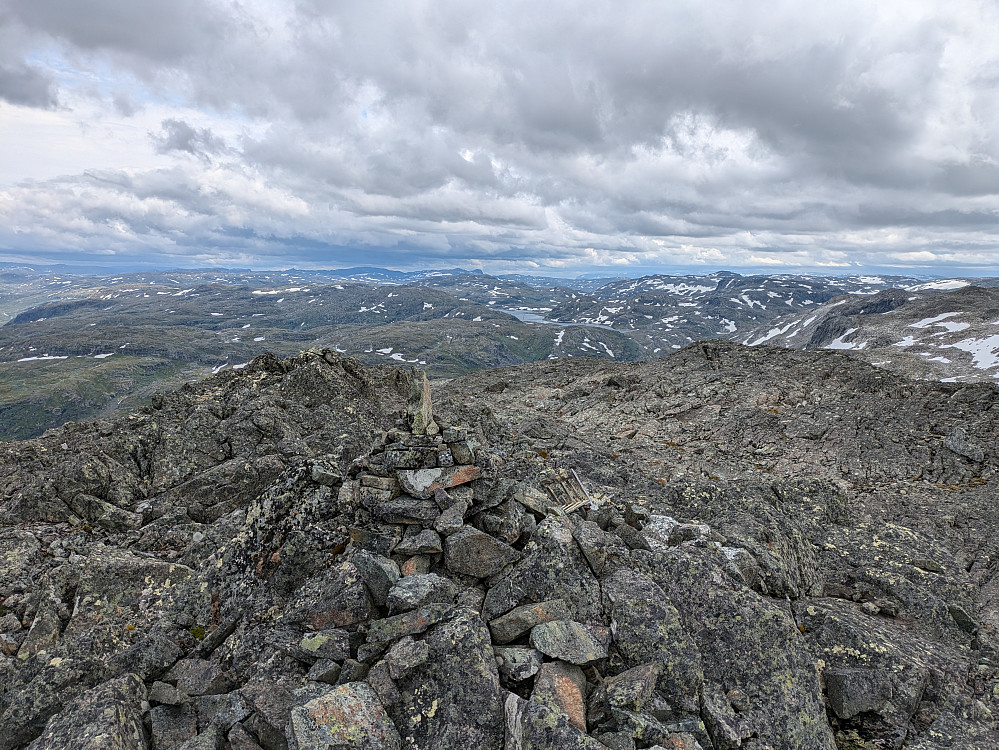 Klovafjellet nordtoppen, stri vind!