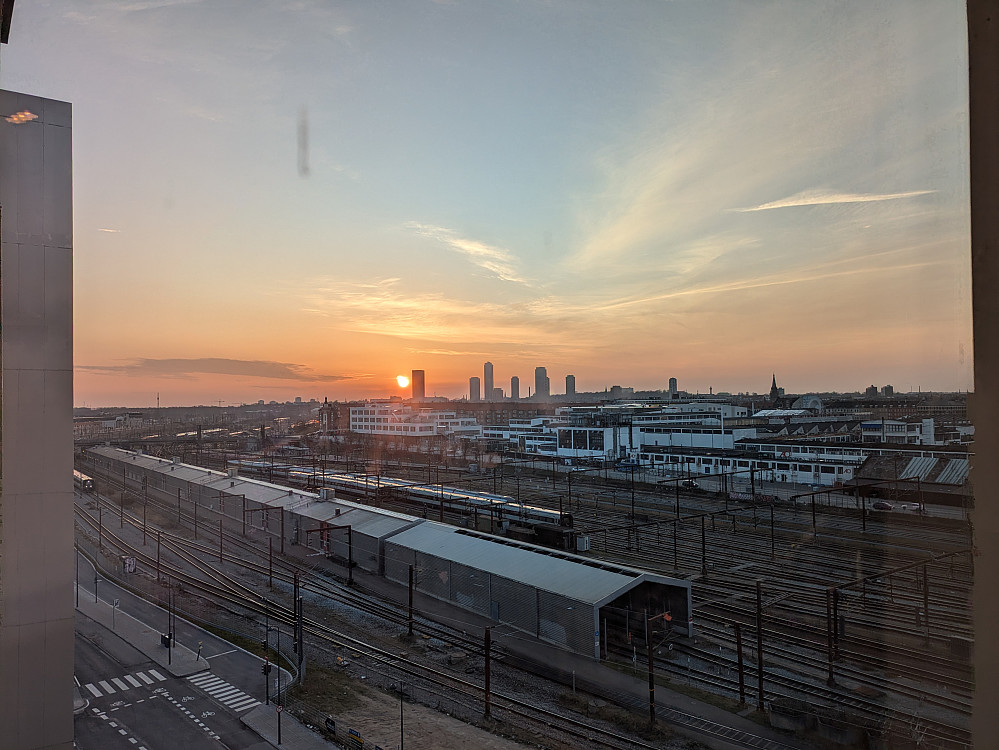 Solnedgang fra hotellrommet 