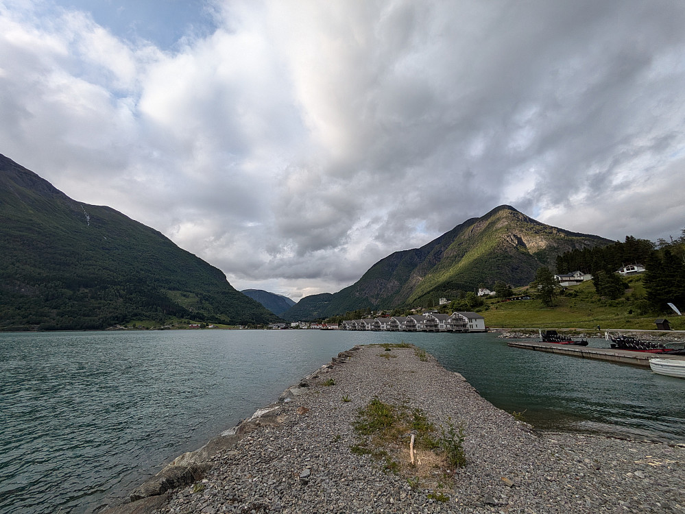 Kveldens parkering ved Skjolden Brygge 