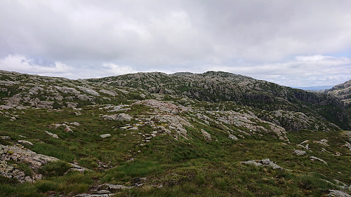 Approaching the 660 hill