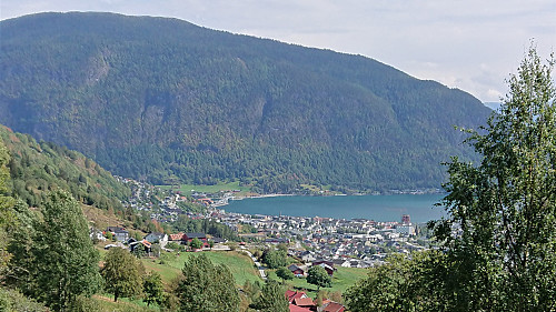 The center of Sogndal from above Bjella with Hesteggi in the background