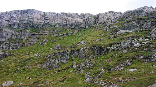 Looking back at the first steep section when descending from Storevasseggene