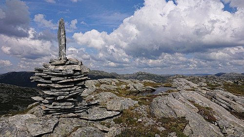 Southeast from Blådalsnipa