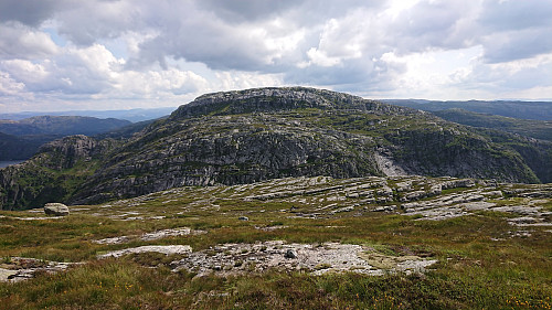 Storevasseggene from the start of the descent from Blådalsnipa