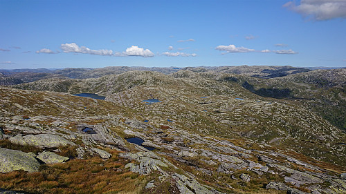 Towards Godbotnsfjellet and Geiteskardfjell from Eggene
