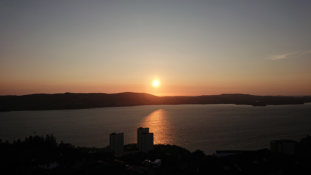 Sunset over Askøy from above Lønborglien