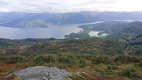 Jondal and Tørvikbygd from Slåttenuten