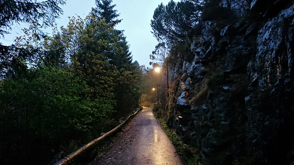 On the way up to Hellen festning