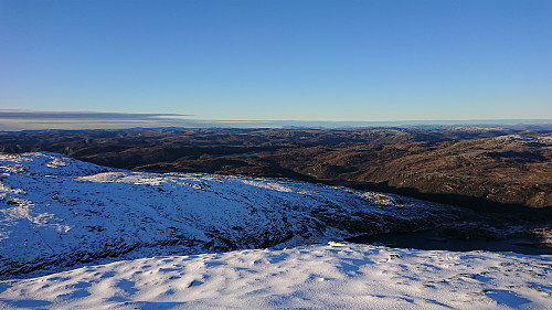 Northwest from Storevassegga with Brossviksåta to the left and Sula at the center