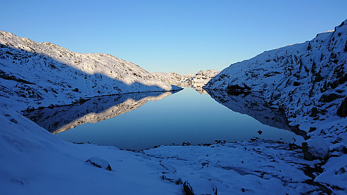 The 887 lake east of Storevassegga