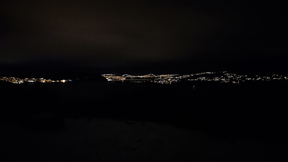 Towards Askøybroen from Hellen festning