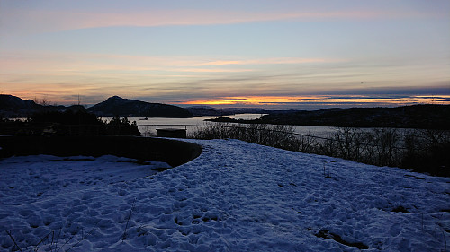 Hellen festning with Lyderhorn and Askøybroen in the bakground
