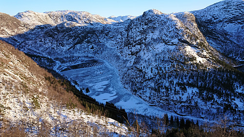 Langevatnet from the descent