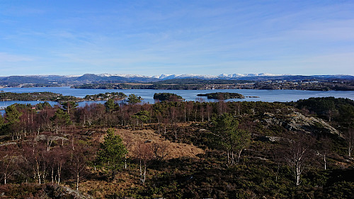 Towards Flesland from Varden with Gullfjellet (and more) in the background