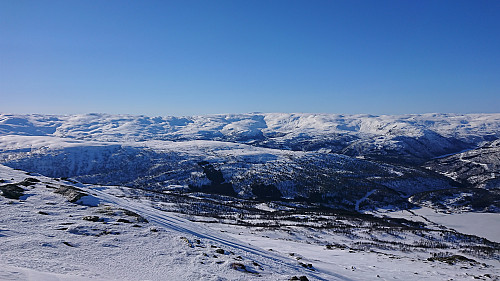 Towards Kvitanosi from north of the summit of Storanosi