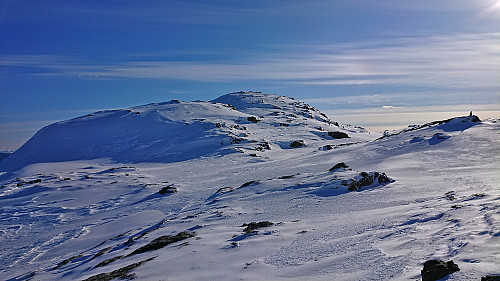 Finally approaching the summit of Møsnuken