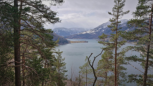 Barsnes from below Bruaholten
