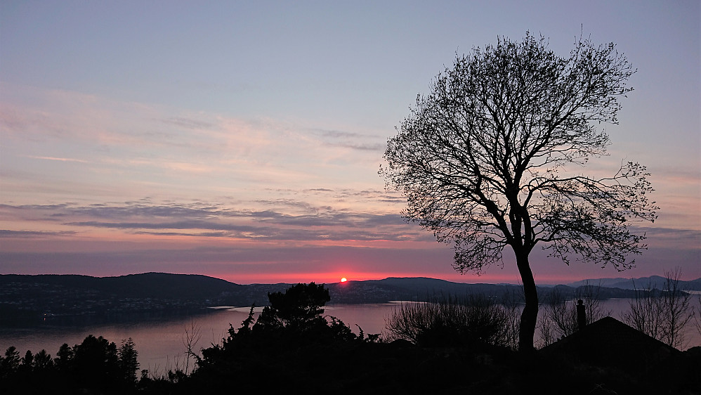 Sunset from above Hellen festning