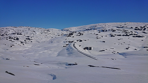 The dam at the southern end of Askjelldalsvatnet