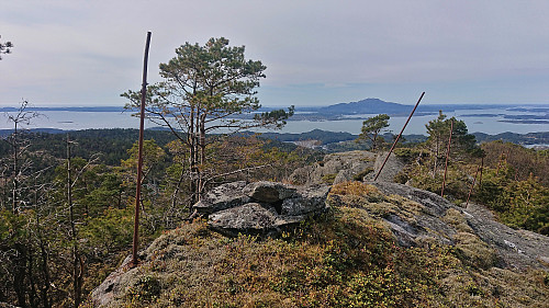 The northern summit of Steinsfjellnipen