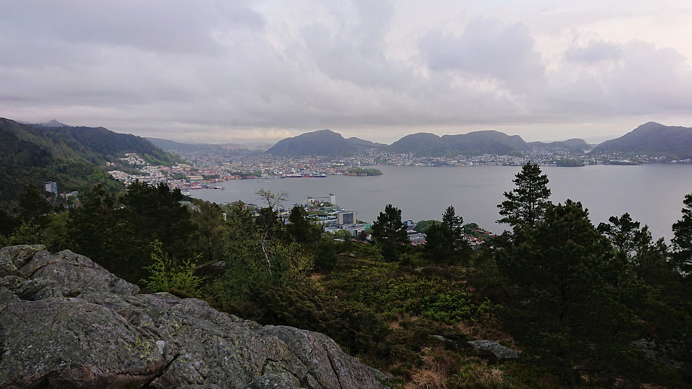 Towards the Bergen city center from Ørneberget