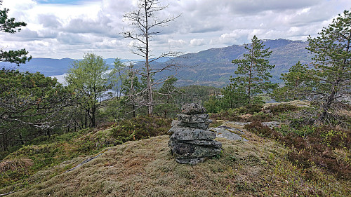 The summit of Raunelifjellet