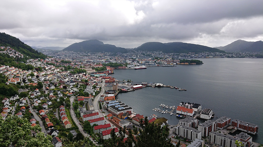 Towards the Bergen city center from southeast of Sandviksbatteriet