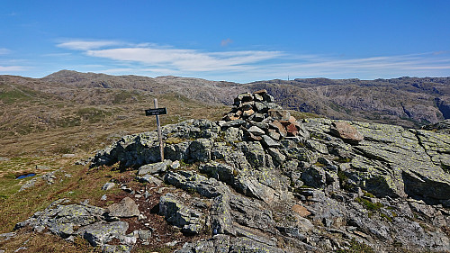Klovskardfjellet with the antenna at Kattnakken in the background