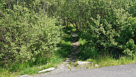 The unmarked trailhead