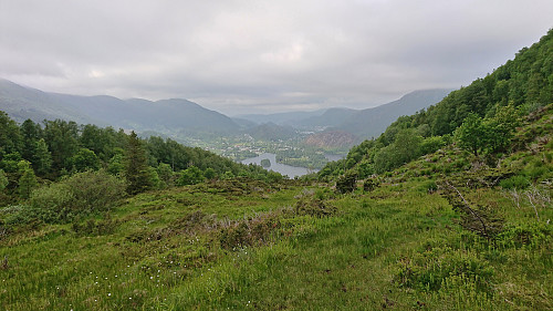Descending towards Haukelandsvatnet