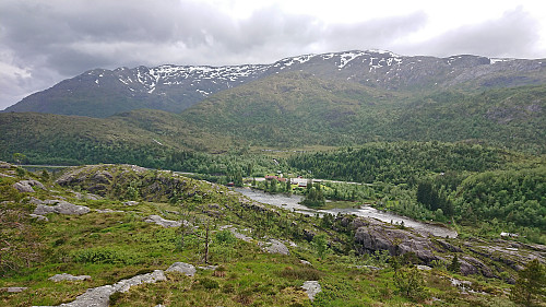 Looking down at Gullbotn from Skåpet with Gullfjellet in the background