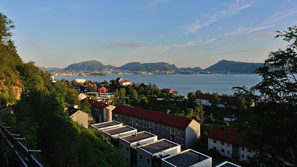 Southwest from the ascent to Hellen festning