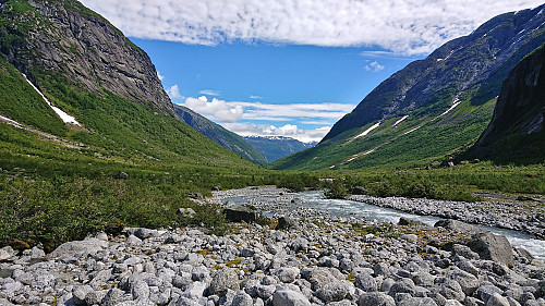 Looking back down the valley to Bergset from just east of Bergsetbreen
