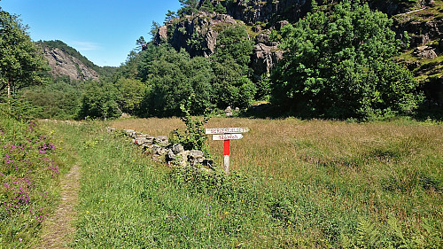 The sign just before the start of the ascent
