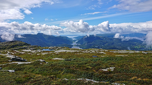 Towards Sævareid from the descent