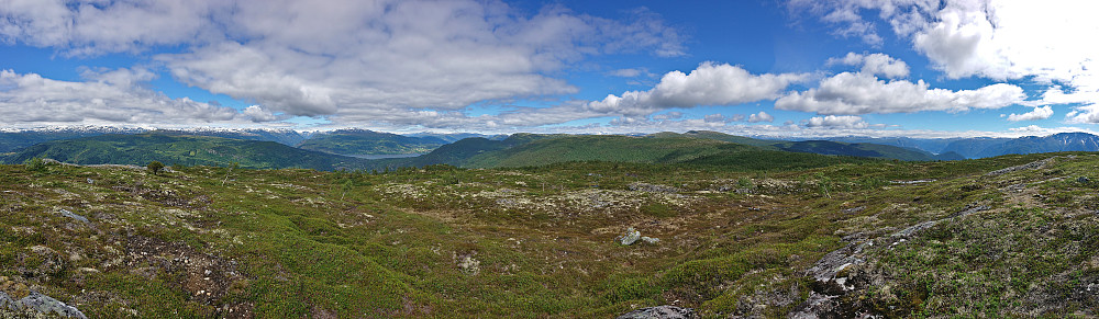 Northeast from Hesteggi