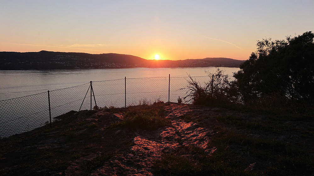 Sunset above Askøy from Hellen festning